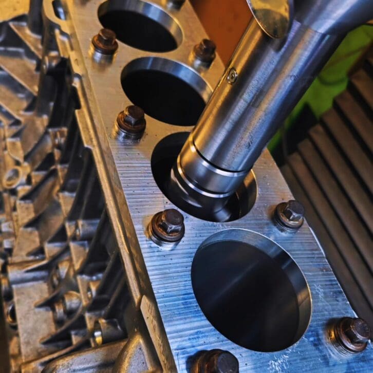 MSM by HUBraum Dresden Autowerkstatt Motoreninstandsetzung Bild 33